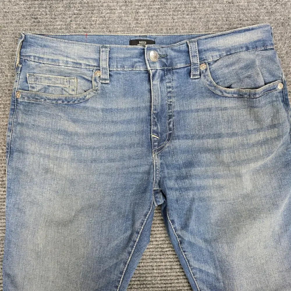 True Religion Rocco Relaxed Skinny Jeans Mens 36x33 Light Wash Stretch Denim